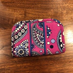 Vera Bradley Boysenberry bifold card case 💜💖💙